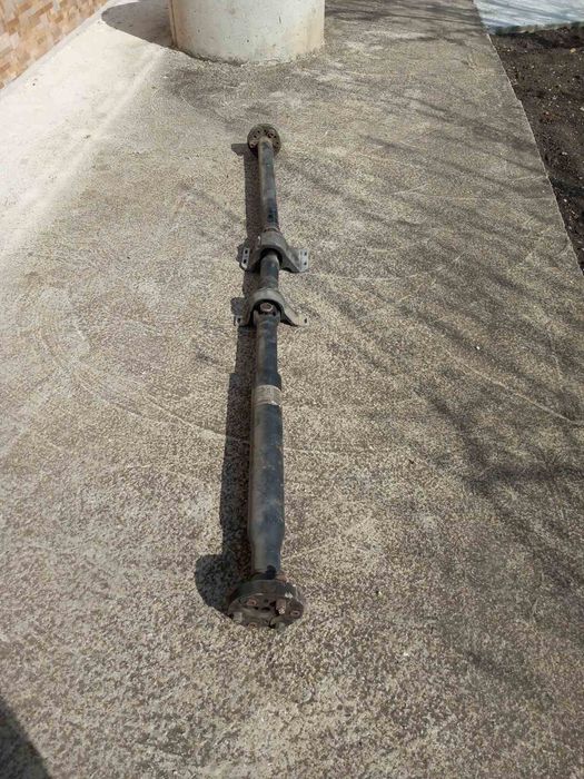 Кардан за Мерцедес w221 дълга база