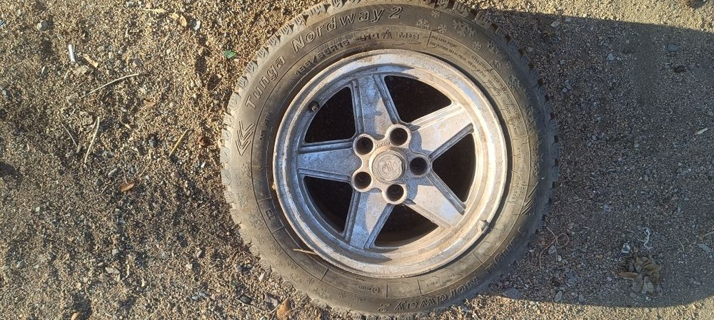 Шины зимние на 15р