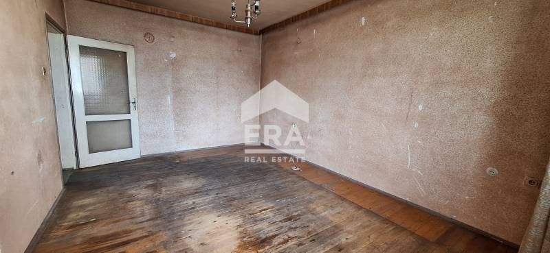 Продава се Четиристаен апартамент в Велико Търново, Картала - 111 кв.м за 1216 €/кв.м - Снимка #3