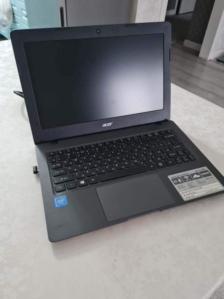 Продам нетбук ACER aspire one cloudbook 11: 70 000 тг. - Ноутбуки