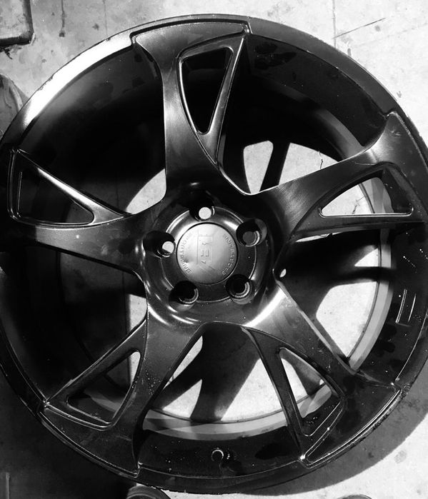 Продам диск,оригинал 4 штуки или обмен.Производство Германия