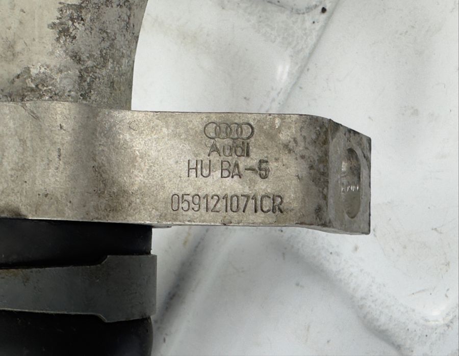 Тръба Маркуч AUDI 4G0122101B 059121071CR