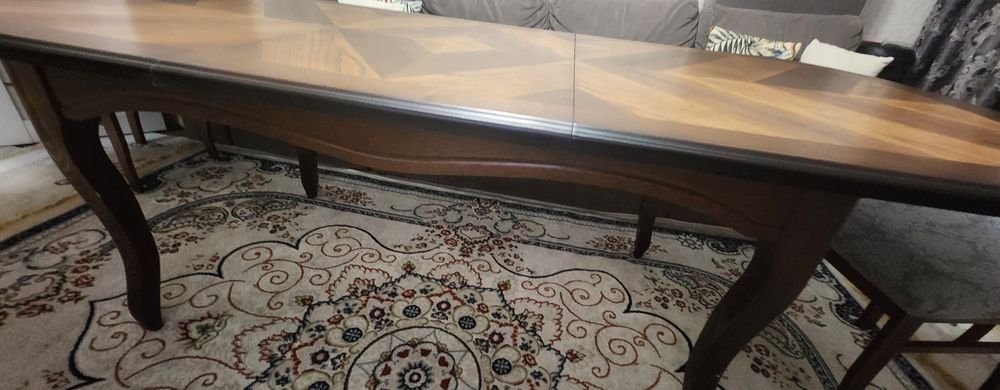 Продам дубовый стол