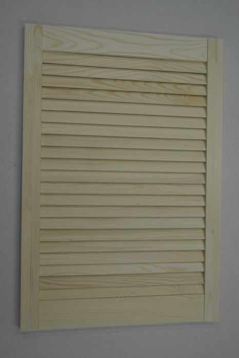 Жалузни вратички за бани и мокри помещения