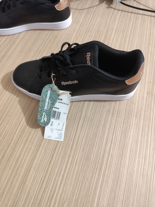 Adidasi Reebok noi