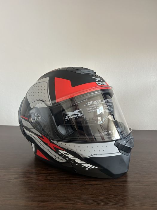 Casca moto flip-up