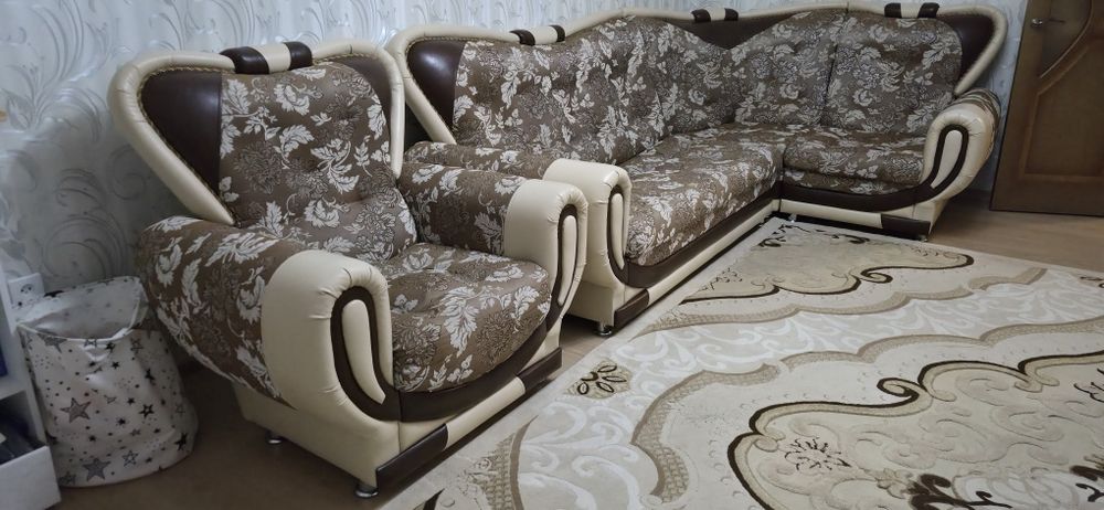 Продам угловой диван