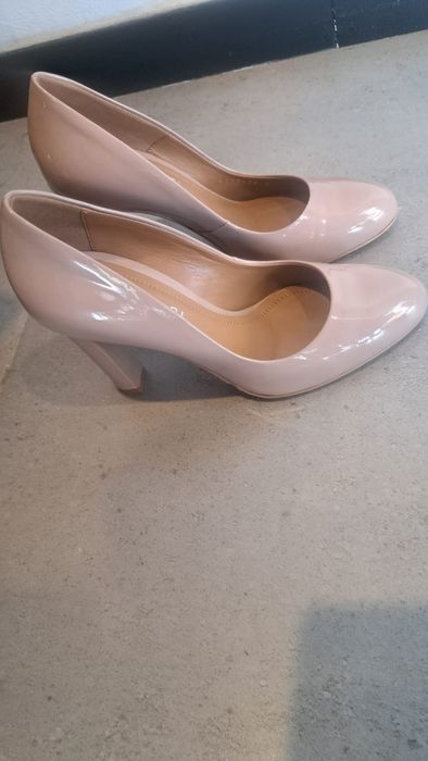 Pantofi stiletto