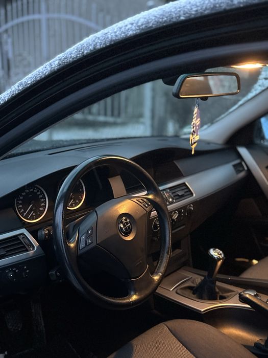 BMW Seria 5 520i