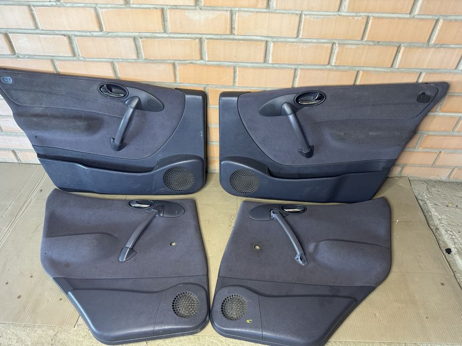 Дверные карты Форд Фокус 1