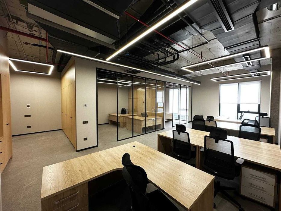 Аренда нежилое 96м2. Без мебели. Ор-р: "Trilliant"