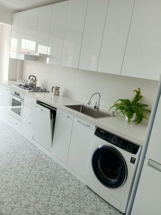 Своя банковская,спецплан 4/8/9,сквозная,, метро тинчлик, гунча