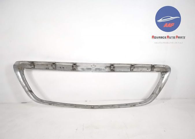 Хромиран Орнамент Хром Централна Решетка Радиатор оригинален Mercedes-