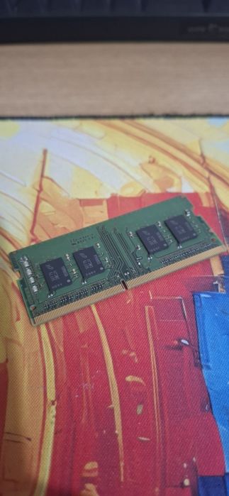 Vand 16 gb ram Crucial de laptop si SSD