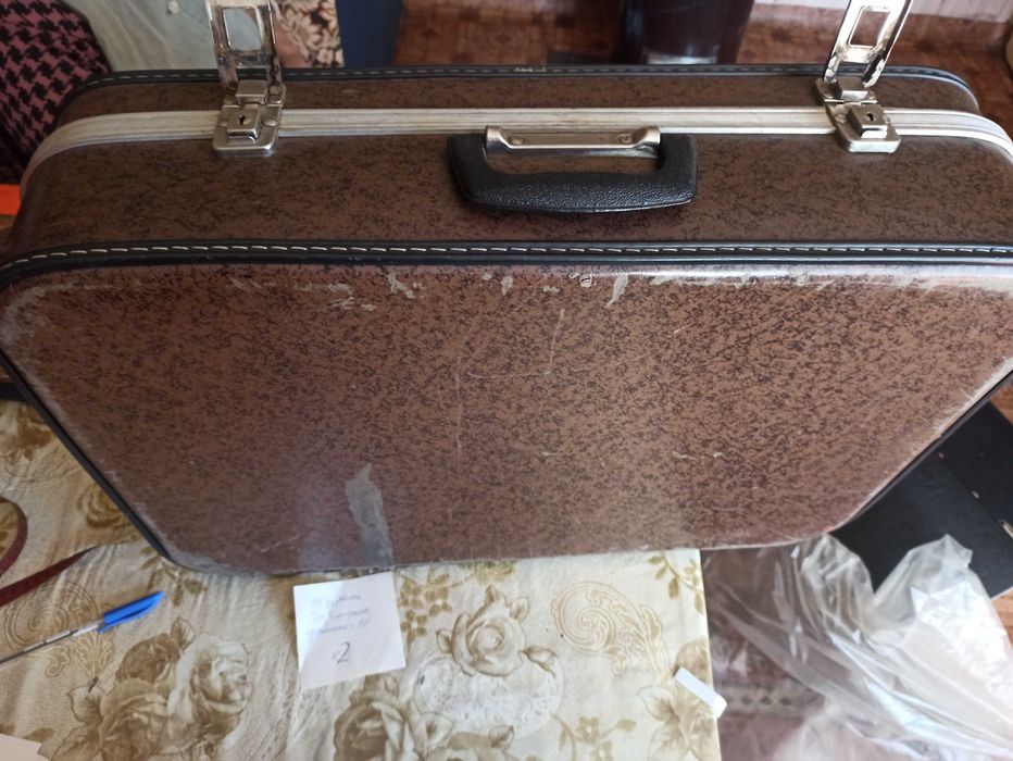 Куфари( 2 малки и 1 голям)