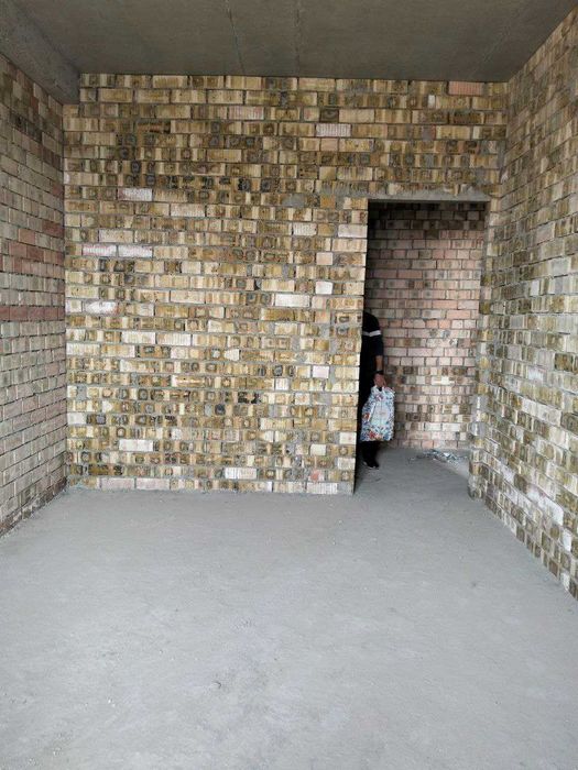 Срочно...Сергели индекс бозори оркасида греен хоусе 1 хона 5-этаж