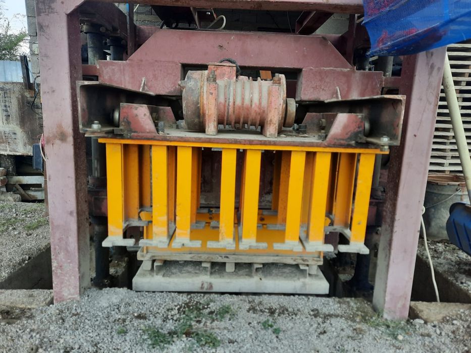 Станок для сплитерных блоков/пескаблок/кирпич