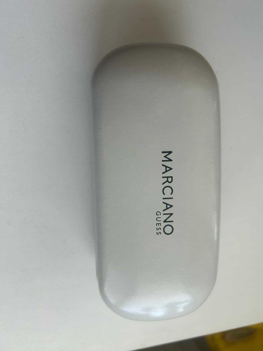 Guess дамски слънчеви очила