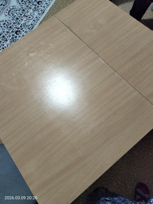 Продается стол книжка