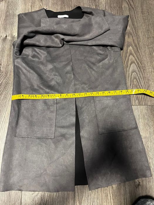 Връхна дамска дреха