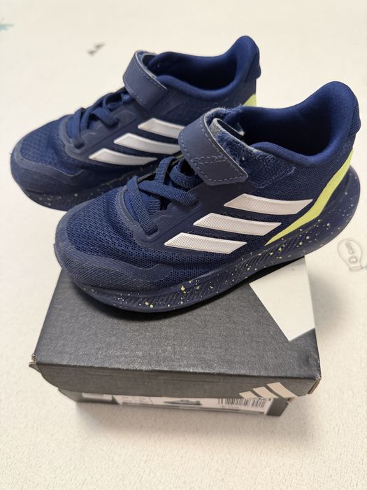 Adidas детски маратонки