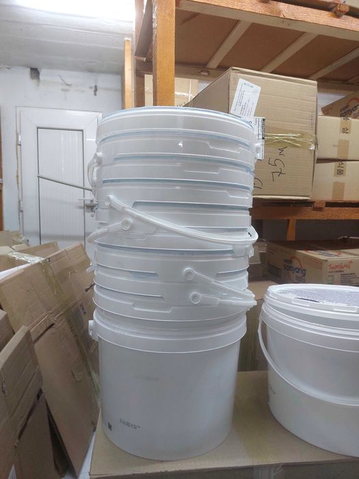 10-ти литровые ведра!