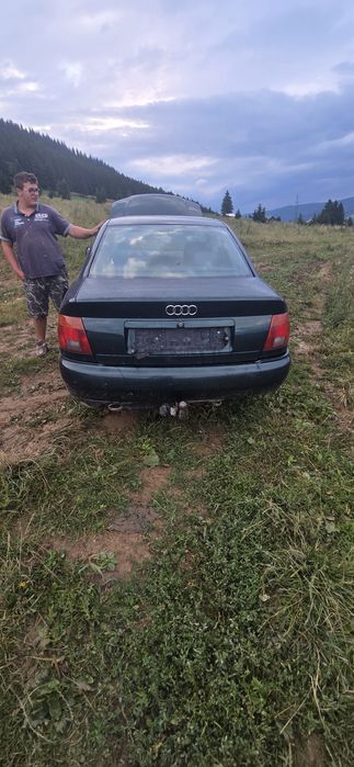 Vand audi a4 de camp radiat