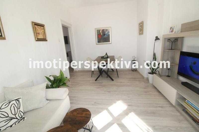 Продава се Етаж от къща в Пловдив, Център - 140 кв.м за 2508 €/кв.м - Снимка #2