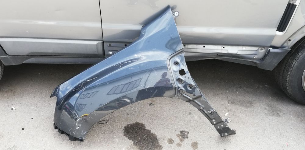 3 броя ляв и 1 брой десен калник Dacia Duster 2 (2017-2024)