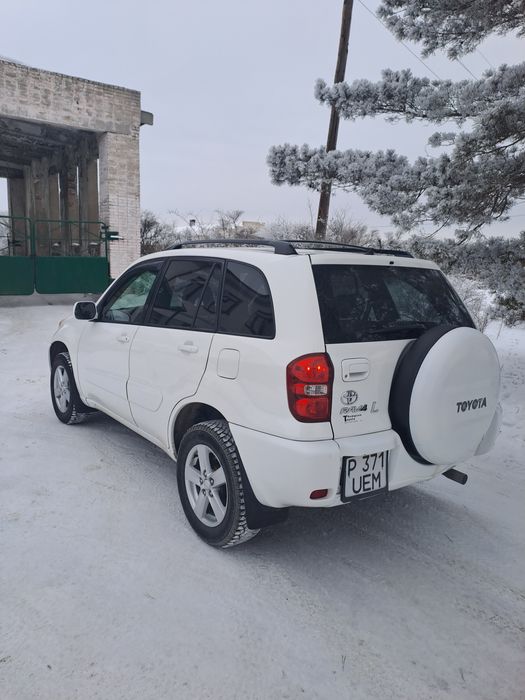 ПродамТойота RAV4 2003Г