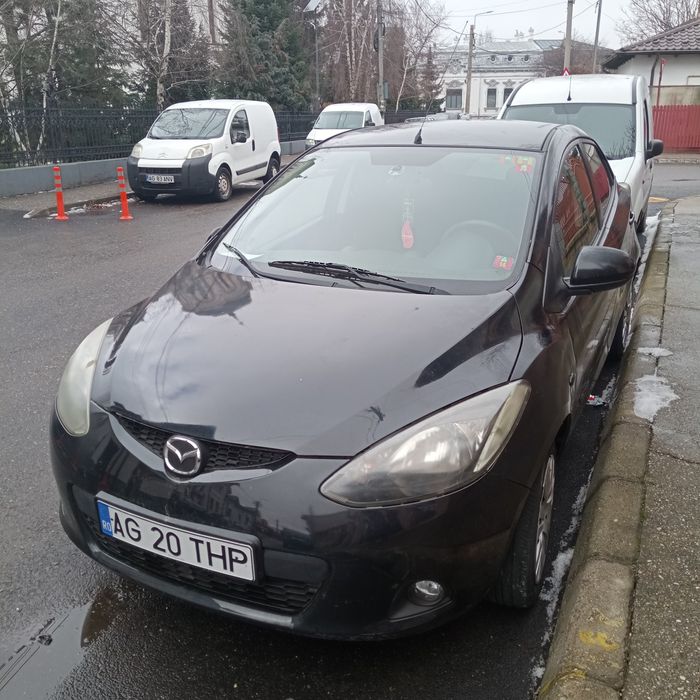 OFERTA Vând Mazda 2  adusa recent în tara