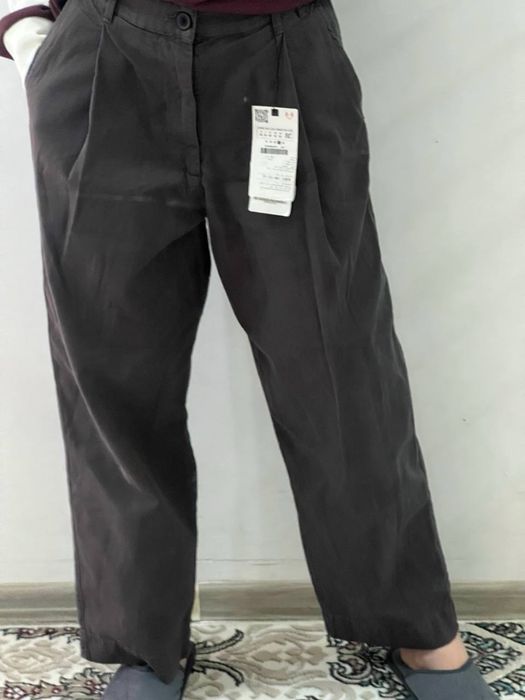 Темно-серые брюки Zara