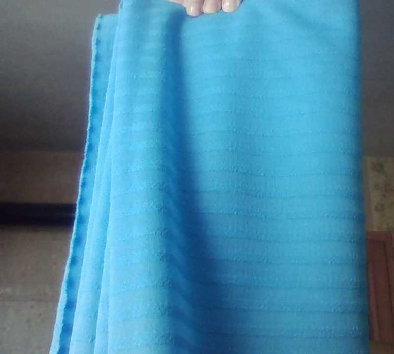 Плат  ,флорален мотив , и коприна цвят син