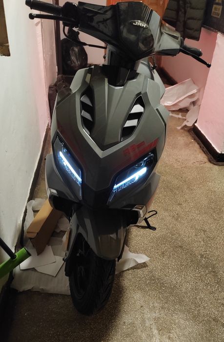 Scuter ZNEN R9 125cc 2025