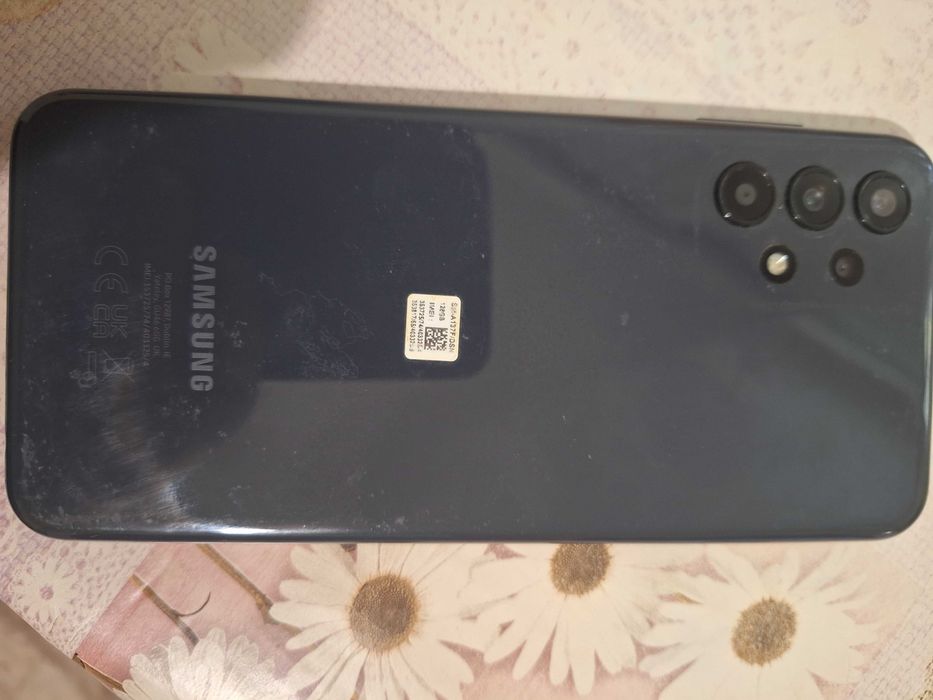 Продавам Samsung a13