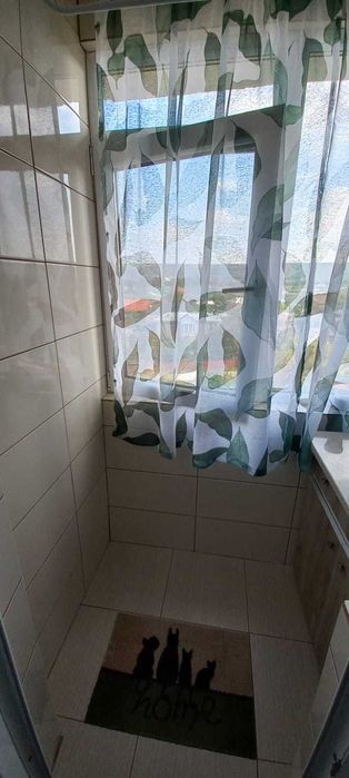 Vând garsonieră mobilată, recent renovată