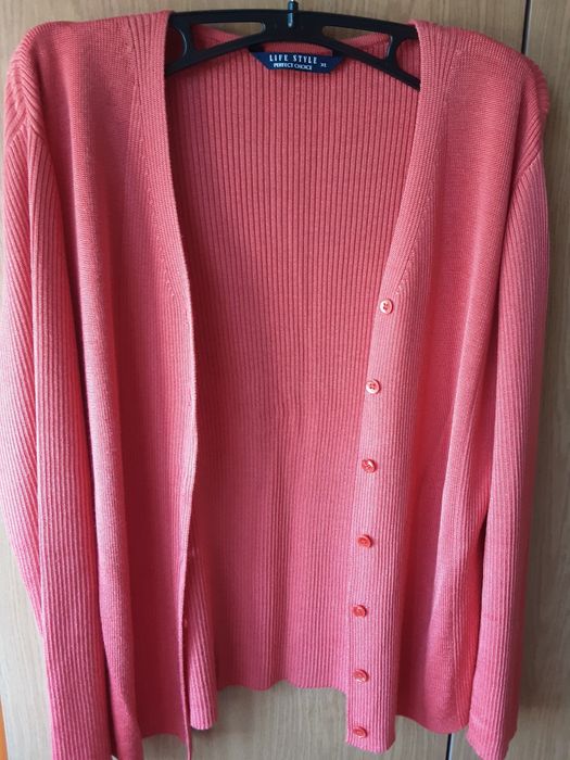 Жилетки, сако и пончо