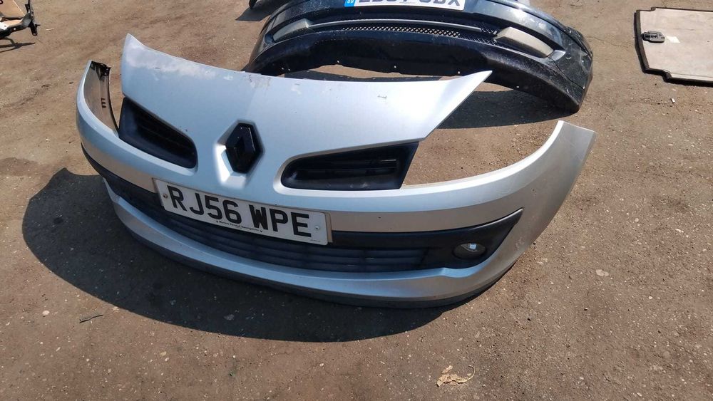 Bara fata Renault Clio 3 an 2006