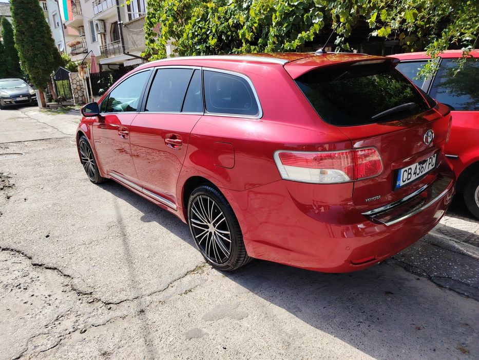 Toyota Avensis 1.8 бензин/газ
