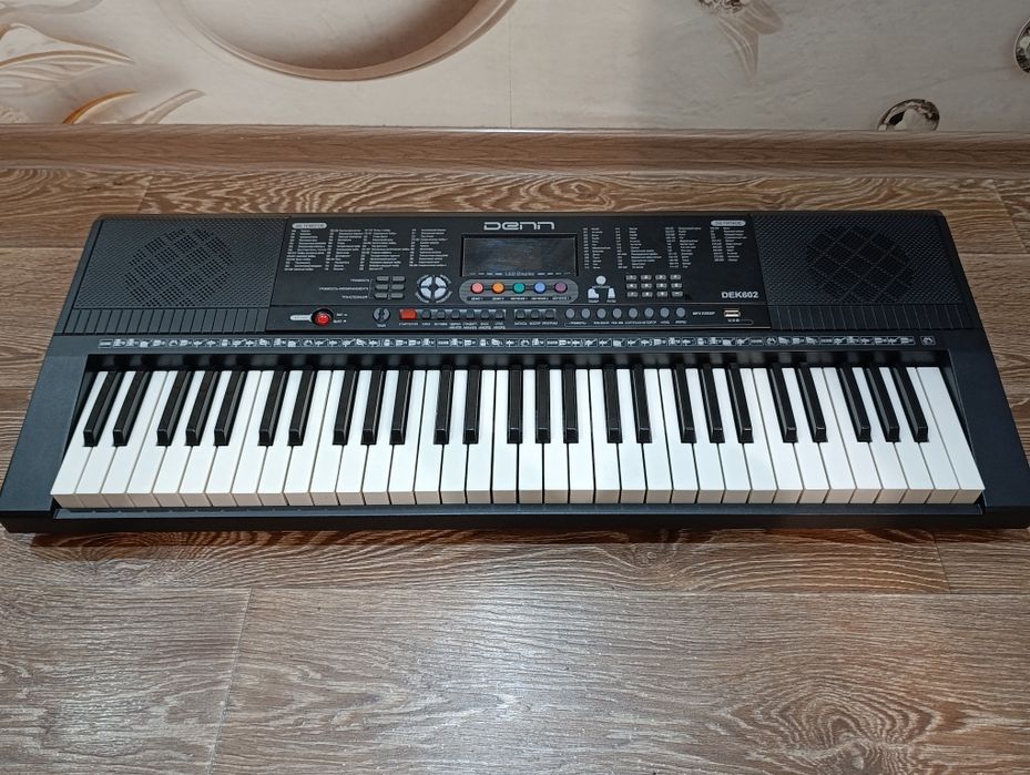 Синтезатор Denn DEK602