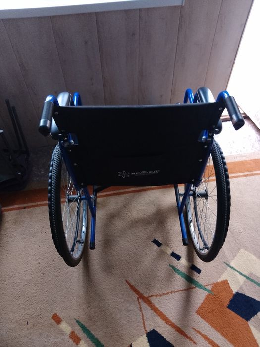 Продам  коляску инвалидную