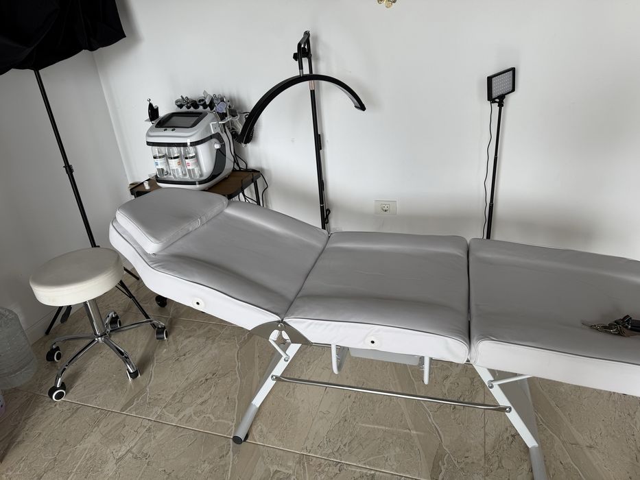 Pachet complet cosmetică – Masă + Scaun + Hidrofacial 10 în1 + Lampă