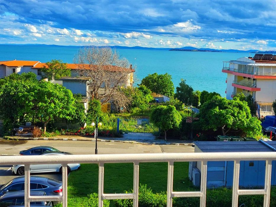 Апартамент Мареа - първа линия, Свети Влас