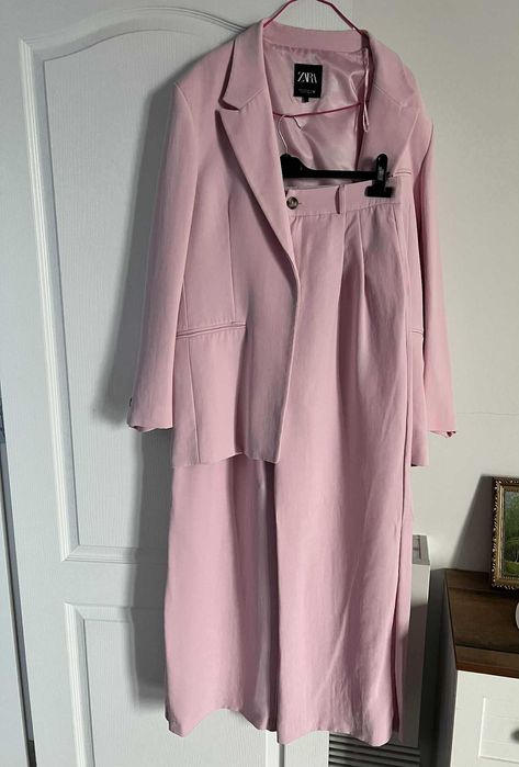 Разкошен розов бонбон Zara