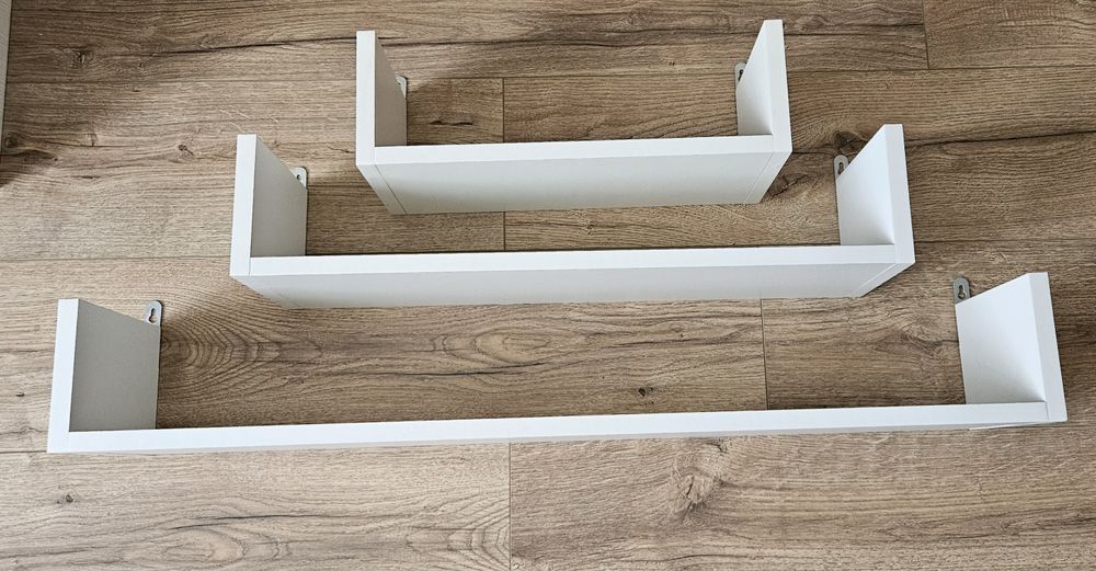 Полки настенные белые