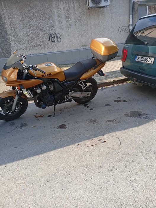 Продавам yamaha fazer