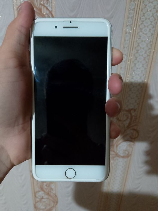 iPhone 8 plus 64gb