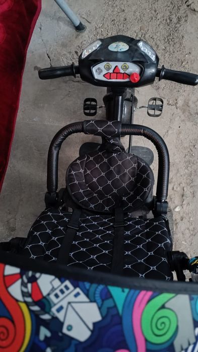 Vând Tricicleta de copii