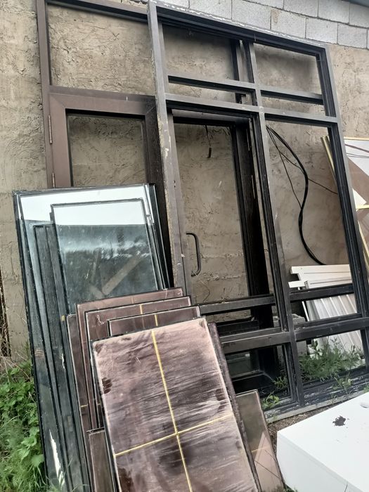 Срочно продам алюминовые окна