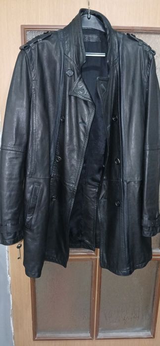 Кожено мъжко манто